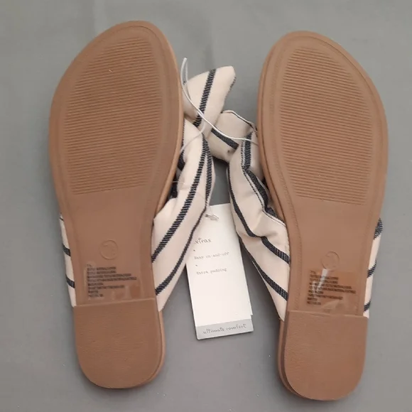 A New Day Cream and Navy Striped Sandals - New With Tags - Size 7.5" - Picture 8 of 10